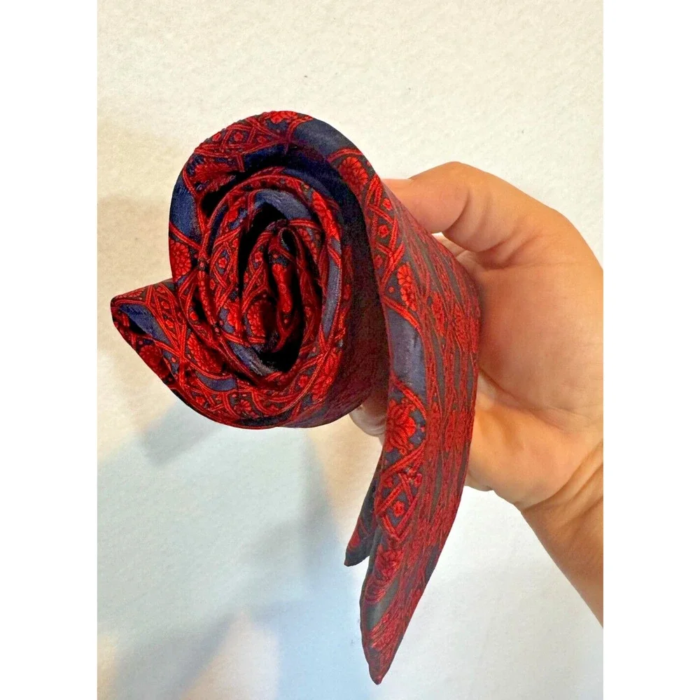 Vintage LANVIN‎ Silk Tie Floral Red Blue Made In France 56